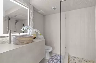 2614 Cove Cay Dr, Clearwater, FL 33760 - Photo 23