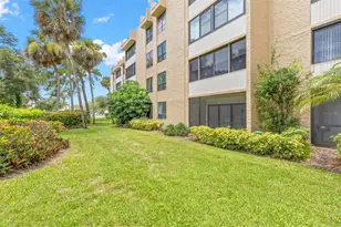 2614 Cove Cay Dr, Clearwater, FL 33760 - Photo 17