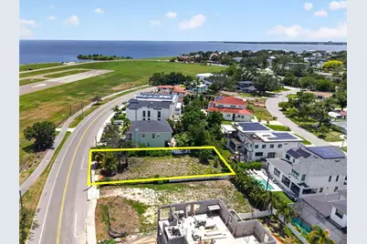 830 S Davis Boulevard, Tampa, FL 33606 - Photo 1