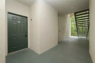 17112 Carrington Park Dr, Tampa, FL 33647 - Photo 21