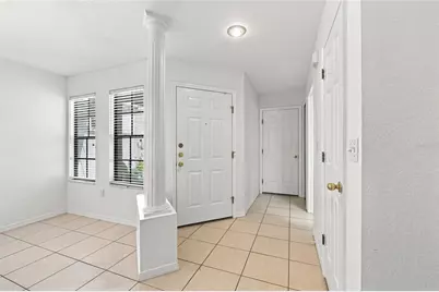 4176 Brentwood Park Circle, Tampa, FL 33624 - Photo 9
