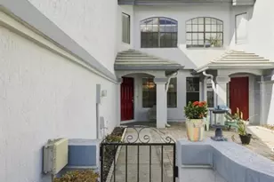 4176 Brentwood Park Cir, Tampa, FL 33624 - Photo 5