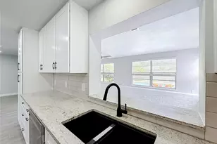 2178 Waterside Dr, Clearwater, FL 33764 - Photo 23