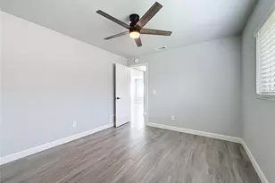 2178 Waterside Dr, Clearwater, FL 33764 - Photo 53