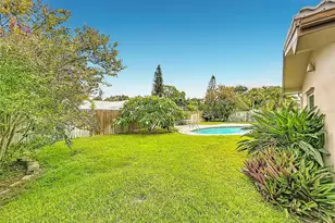 2178 Waterside Dr, Clearwater, FL 33764 - Photo 9