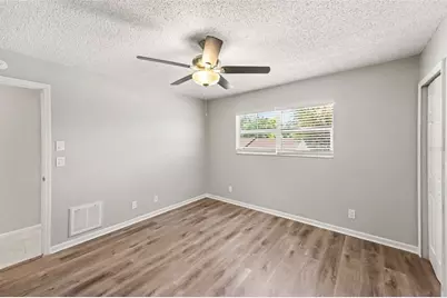 9160 136th Way, Seminole, FL 33776 - Photo 21