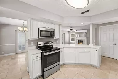 9160 136th Way, Seminole, FL 33776 - Photo 11
