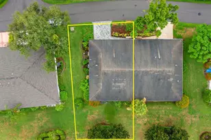 1409 Langley Dr, Sun City Center, FL 33573 - Photo 3
