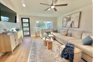 8937 Rocky Creek Dr, Tampa, FL 33615 - Photo 7