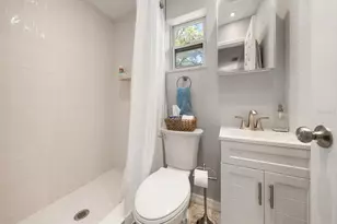 5820 Commonwealth Ave N, Saint Petersburg, FL 33703 - Photo 17