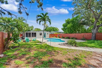 860 86th Avenue N, Saint Petersburg, FL 33702 - Photo 35
