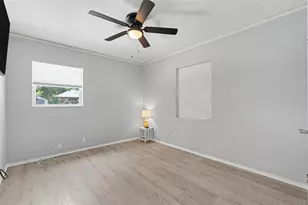 860 86th Ave N, Saint Petersburg, FL 33702 - Photo 27