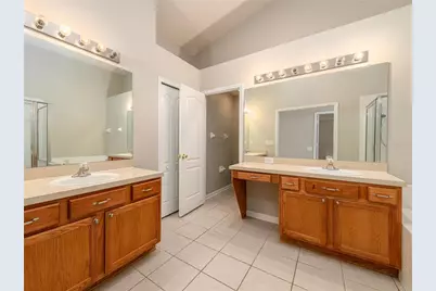 25342 Lexington Oaks Boulevard, Wesley Chapel, FL 33544 - Photo 29