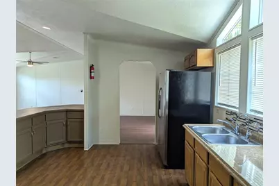30517 Clearview Drive, Wesley Chapel, FL 33545 - Photo 25