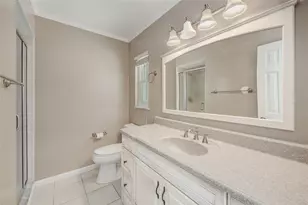 911 Woodcliff Ave, Tampa, FL 33613 - Photo 13