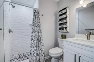 1439 Water View Dr W, Largo, FL 33771 - Photo 23