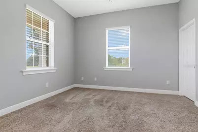 8703 Alafia Hills Drive, Plant City, FL 33567 - Photo 9