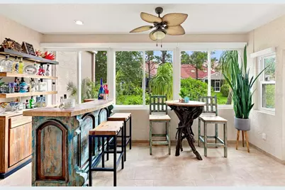 673 Segovia Court NE #702, Saint Petersburg, FL 33703 - Photo 13