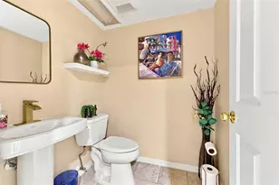 673 Segovia Ct NE, Saint Petersburg, FL 33703 - Photo 15