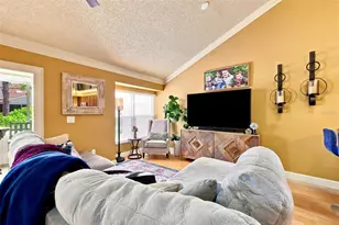 673 Segovia Ct NE, Saint Petersburg, FL 33703 - Photo 11