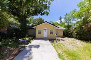 2240 10th St S, Saint Petersburg, FL 33705 - Photo 3