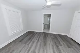 2240 10th St S, Saint Petersburg, FL 33705 - Photo 51