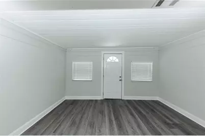 2240 10th Street S, Saint Petersburg, FL 33705 - Photo 25