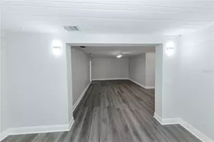 2240 10th St S, Saint Petersburg, FL 33705 - Photo 5