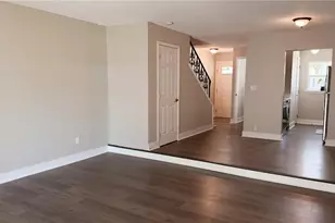 6919 Place De La Paix, Saint Petersburg, FL 33707 - Photo 3