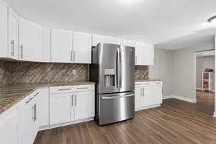 1205 E Seneca Ave, Tampa, FL 33612 - Photo 27
