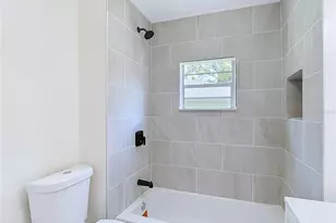 8010 N 13th St, Tampa, FL 33604 - Photo 25