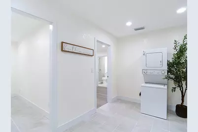 8010 N 13th Street, Tampa, FL 33604 - Photo 15