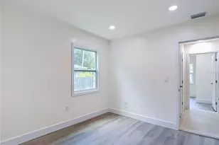 8010 N 13th St, Tampa, FL 33604 - Photo 29