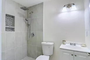 8010 N 13th St, Tampa, FL 33604 - Photo 19