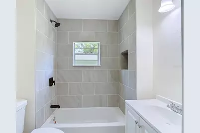 8010 N 13th Street, Tampa, FL 33604 - Photo 23