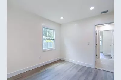 8010 N 13th Street, Tampa, FL 33604 - Photo 31