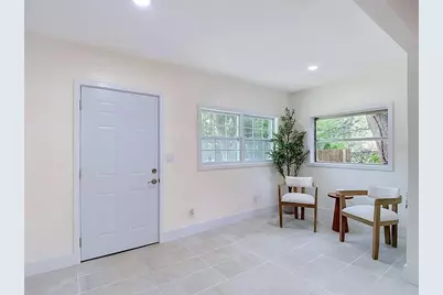 8010 N 13th Street, Tampa, FL 33604 - Photo 5