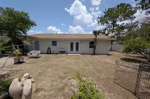8002 Woodvine Pl, Tampa, FL 33615 - Photo 39