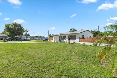 5856 McKee Lake Drive N, Saint Petersburg, FL 33709 - Photo 31