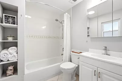 5016 Dartmouth Avenue N, Saint Petersburg, FL 33710 - Photo 9