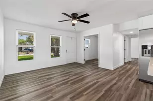 4417 W Fairview Heights, Tampa, FL 33616 - Photo 5