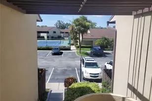 775 N Village Dr N, Saint Petersburg, FL 33716 - Photo 17