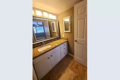 775 N Village Drive N #204, Saint Petersburg, FL 33716 - Photo 15