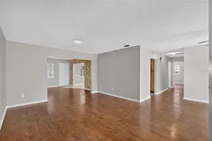 1244 W Del Webb Blvd, Sun City Center, FL 33573 - Photo 5