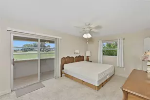 1811 Bedford Ln, Sun City Center, FL 33573 - Photo 5