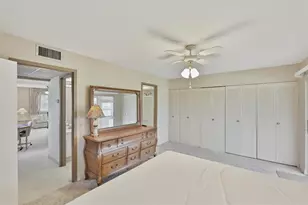 1811 Bedford Ln, Sun City Center, FL 33573 - Photo 25