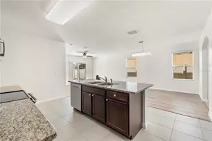 7789 Tuscan Bay Cir, Wesley Chapel, FL 33545 - Photo 17