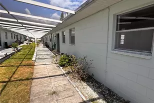 12400 Park Blvd, Seminole, FL 33772 - Photo 13