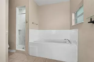 8301 N Marks St, Tampa, FL 33604 - Photo 23