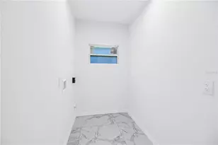 1827 16th St S, Saint Petersburg, FL 33705 - Photo 25
